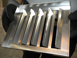 钣金加工企业如何通过引进自动化折弯成型设备降低生产成本，提高产品质量？-中山九游网站平台-九游online(中国)-九游网站平台-九游online(中国)